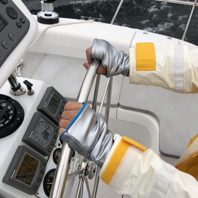 Waterproof Fingerless Gloves are Water Repellent